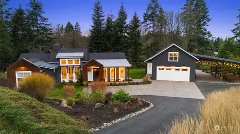 654 NW Camano Dr, Camano Island, WA 98282