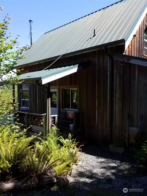 897 Valley Hwy, Acme, WA 98220