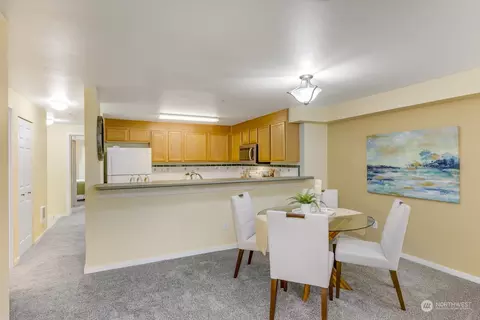 Dining - 2001 120th Pl SE #6-103, Everett, WA 98208 photo 1 of 2