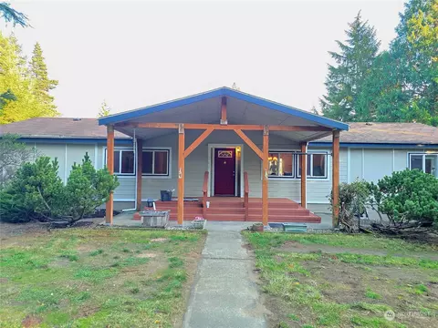 365 Seattle Dr, Port Ludlow, WA 98365