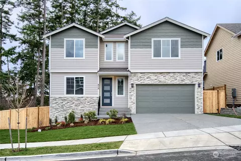 378 SW Fairway Dr, Oak Harbor, WA 98277