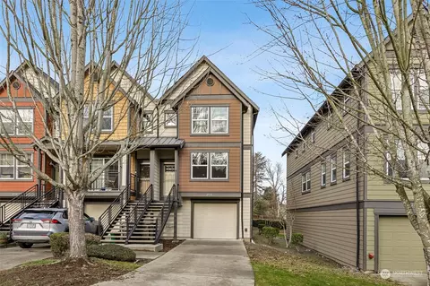 2714 SW Sylvan Heights Dr, Seattle, WA 98106