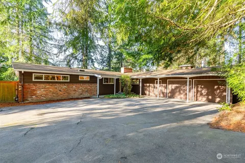 840 NE 195th St, Shoreline, WA 98155
