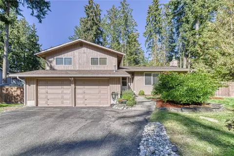 5409 138th St NW, Gig Harbor, WA 98332