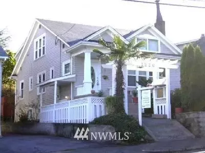 2220 10th Ave E, Seattle, WA 98102 photo 1