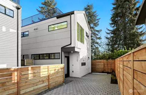 725 N 91st St, Seattle, WA 98103