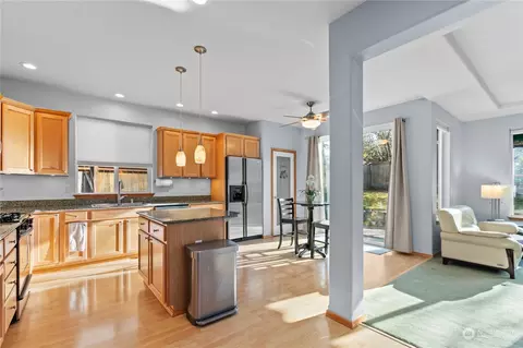 Kitchen - 8609 NE 201st Pl, Bothell, WA 98011 photo 1 of 4