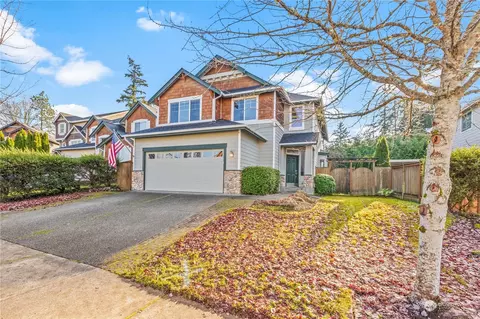 Exterior - 8609 NE 201st Pl, Bothell, WA 98011 photo 3 of 8