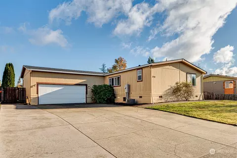 220 Sycamore St, Woodland, WA 98674