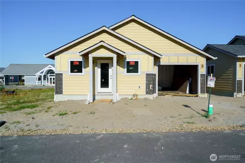 113 7th St SW, Long Beach, WA 98631
