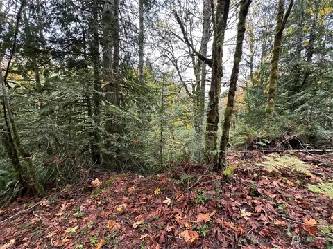 40 Nn Sand Dollar Rd W, Bremerton, WA 98312