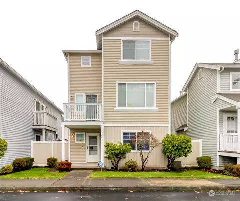 11223 3rd Ave E, Tacoma, WA 98445