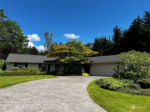1606 85th Ave NE, Clyde Hill, WA 98004