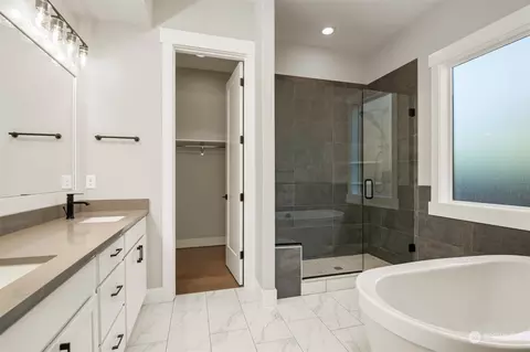 Bath - 3614 95th Ave E, Edgewood, WA 98371 photo 1 of 2