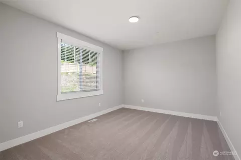 Bedroom - 3614 95th Ave E, Edgewood, WA 98371 photo 3 of 3