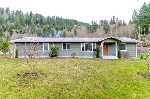 322 Larson Rd, Silver Creek, WA 98585
