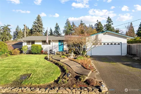 215 SW 303rd St, Federal Way, WA 98023