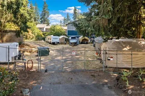 Exterior - 17303 Spanaway Loop Rd S #2, Spanaway, WA 98387 photo 2 of 2