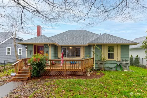 556 18th Ave, Longview, WA 98632