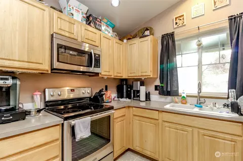 Kitchen - 6505 220th Street Ct E, Spanaway, WA 98387 photo 1 of 3