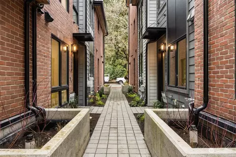 1246 15th Ave E, Seattle, WA 98112