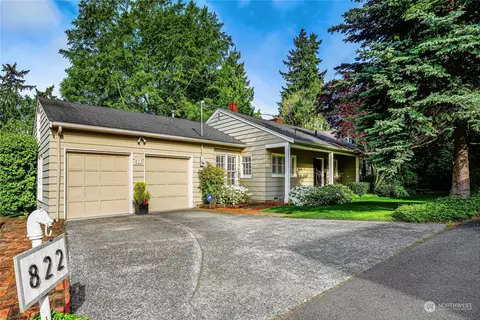 822 91st Ave NE, Bellevue, WA 98004