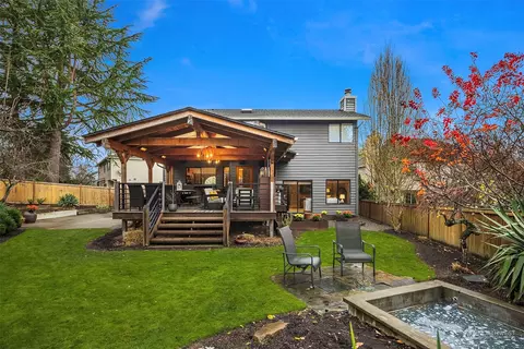 Exterior - 15007 92nd Pl NE, Bothell, WA 98011 photo 2 of 9