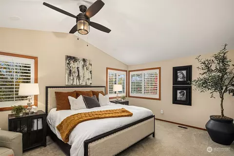 Bedroom - 15007 92nd Pl NE, Bothell, WA 98011 photo 2 of 6