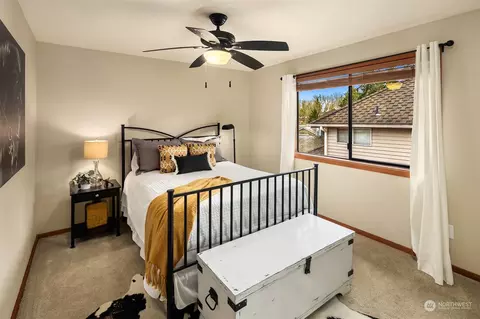 Bedroom - 15007 92nd Pl NE, Bothell, WA 98011 photo 4 of 6