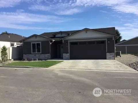 188 Pershing Cir, Wenatchee, WA 98801