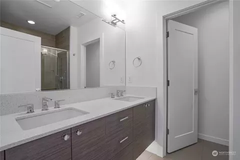2607 E Thomas St, Seattle, WA 98112 photo 22