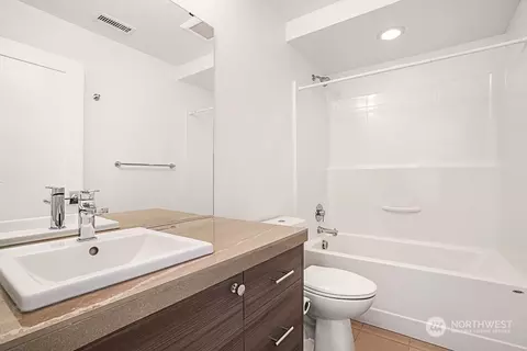 2607 E Thomas St, Seattle, WA 98112 photo 19