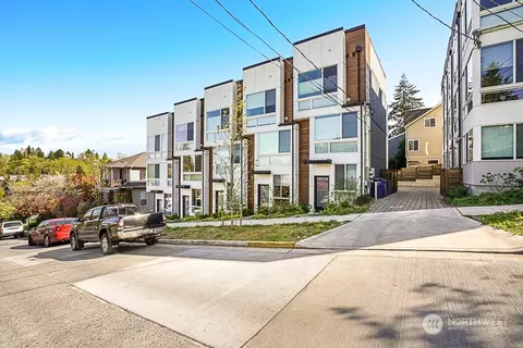 2607 E Thomas St, Seattle, WA 98112 photo 3