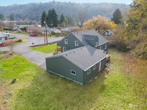 View/Area - 2129 48th Ave, Longview, WA 98632 photo 2 of 6