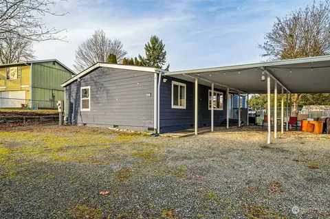 22231 Cedarview Dr E, Bonney Lake, WA 98391