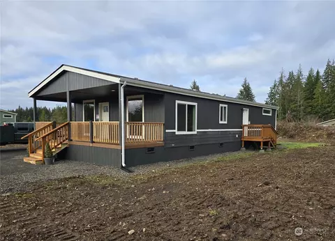 25 Newton Rd, Forks, WA 98331