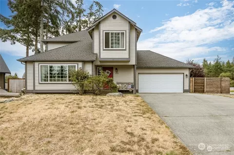 1022 SW Kittitas Ct, Oak Harbor, WA 98277