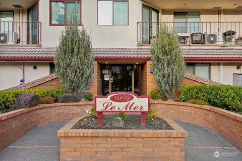 909 N I St #103, Tacoma, WA 98403