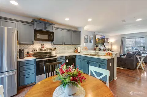 Kitchen - 1819 199th St E, Spanaway, WA 98387 photo 1 of 4