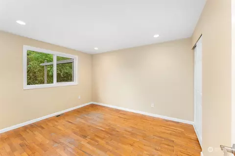Bedroom - 16007 Cascadian Way, Bothell, WA 98012 photo 2 of 2
