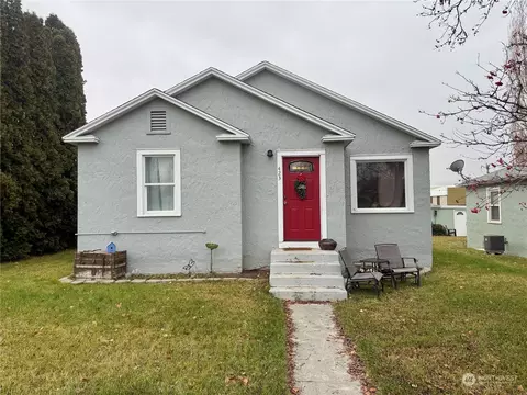 423 3rd Ave NE, Soap Lake, WA 98851