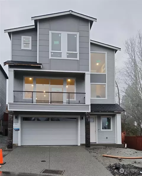 4423 109th St SE #12, Everett, WA 98208