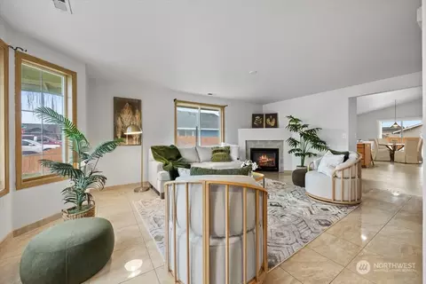 7908 Madiera Dr, Pasco, WA 99301 photo 2