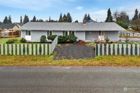 121 N 14th St, Elma, WA 98541
