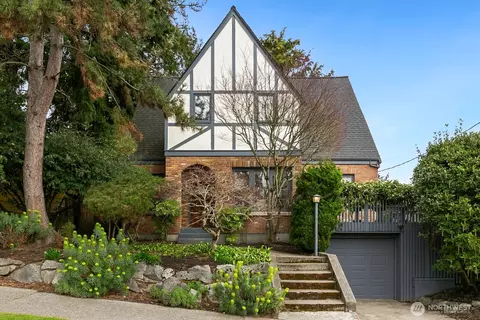 3606 NE 57th St, Seattle, WA 98105