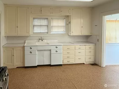 1102 Eckerson Rd, Centralia, WA 98531 photo 11