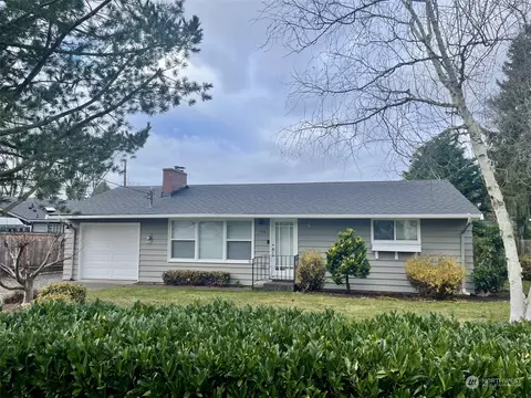 710 Crown Dr, Everett, WA 98203