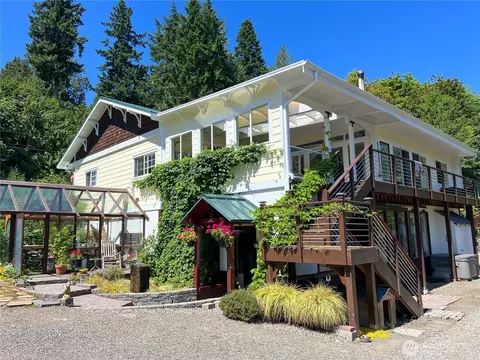 7251 Oak Bay Rd, Port Ludlow, WA 98365