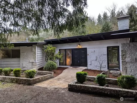 13119 233rd St SE, Issaquah, WA 98027