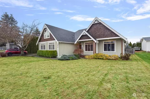 8614 Vinup Rd, Lynden, WA 98264